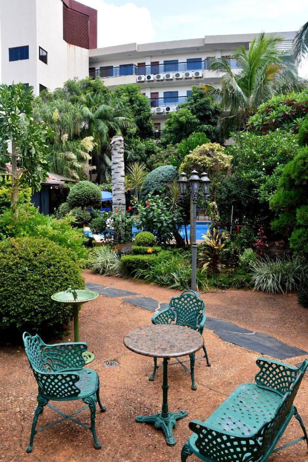Hotel Arthur Shambala إنكارناسيون المظهر الخارجي الصورة
